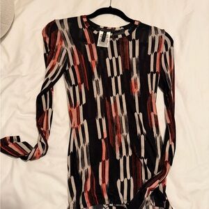 ☀️🌴BCBGMaxAzria Abstract Brushstroke Top